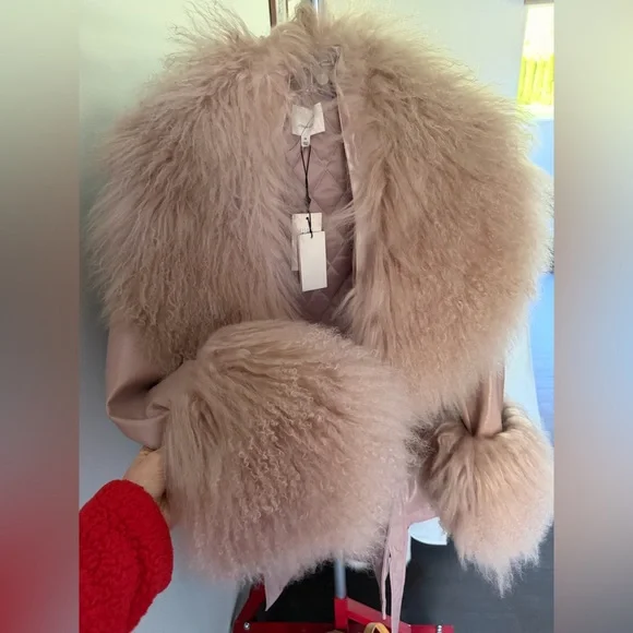 NWT Cinq a sept Blair baby pink Mongolian fur coat - Picture 7 of 10